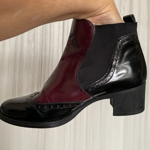 REDUCED!! Wonders black/burgundy leather ankle boots! Made in Spain 🇪🇸 6.5/7 - Picture 3 of 16